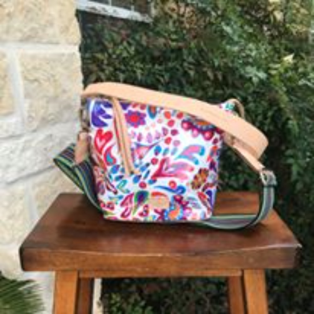 BRAND NEW - CONSUELA WHITE SWIRLY LEGACY WEDGE - Picture 2 of 5